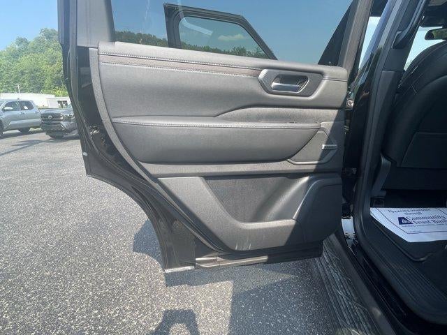 2025 Nissan Armada 4x4 SL