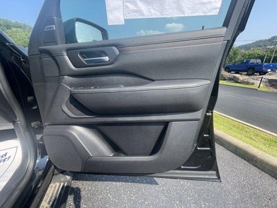 2025 Nissan Armada 4x4 SL