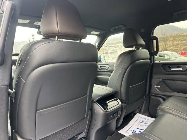 2025 Nissan Armada 4x4 SL