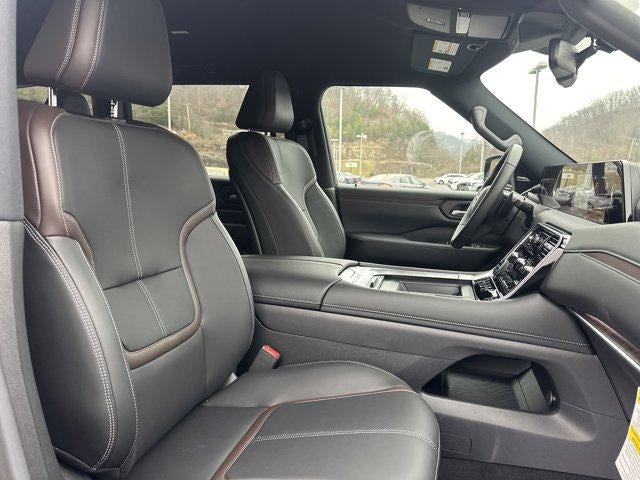 2025 Nissan Armada 4x4 SL