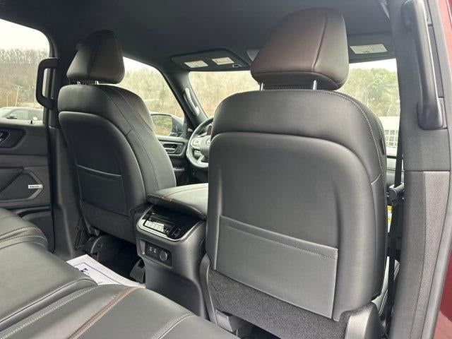 2025 Nissan Armada 4x4 SL