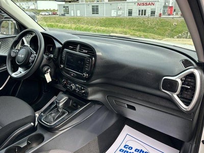 2024 Kia Soul LX IVT