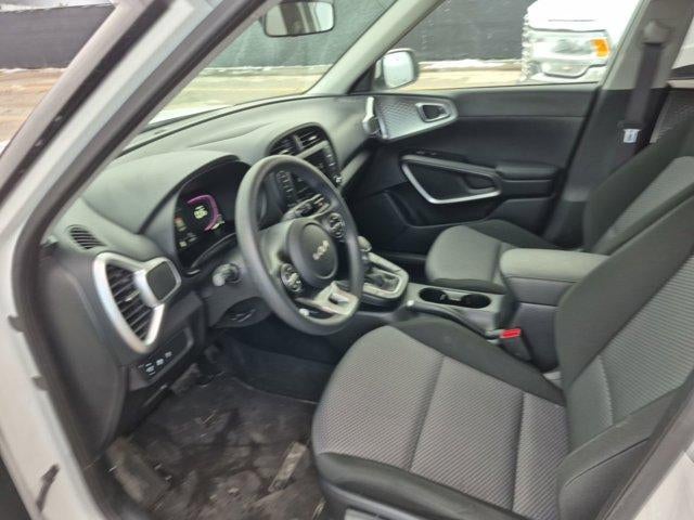 2024 Kia Soul LX IVT