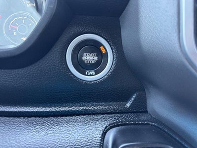 2022 RAM 1500 Big Horn 4x4 Crew Cab 5'7" Box