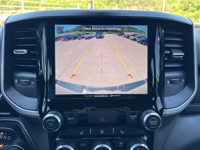 2022 RAM 1500 Big Horn 4x4 Crew Cab 5'7" Box