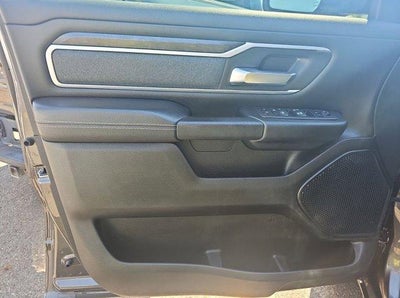 2022 RAM 1500 Big Horn 4x4 Crew Cab 5'7" Box