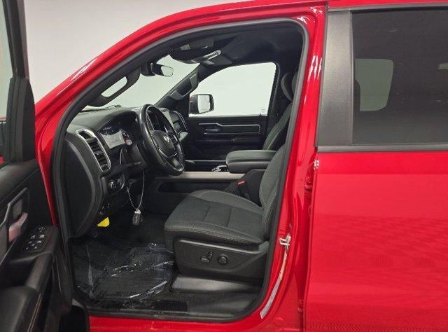 2022 RAM 1500 Big Horn 4x4 Crew Cab 5'7" Box