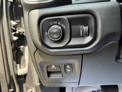 2023 RAM 1500 Big Horn 4x4 Crew Cab 5'7" Box