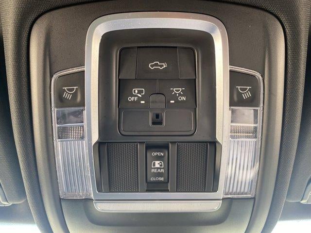 2022 RAM 1500 Laramie 4x4 Crew Cab 5'7" Box