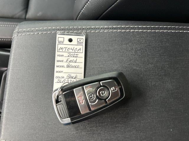 2025 Ford Bronco Outer Banks 4 Door 4x4