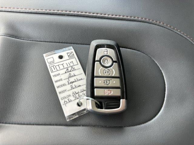 2025 Ford Expedition Active 4x4