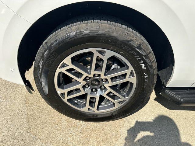 2025 Ford Expedition Active 4x4