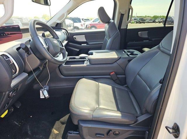 2025 Ford Expedition Active 4x4