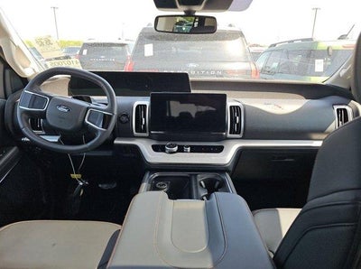 2025 Ford Expedition Active 4x4