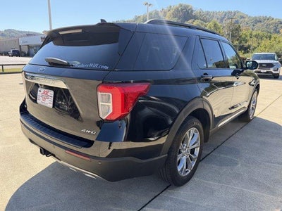 2023 Ford Explorer XLT 4WD
