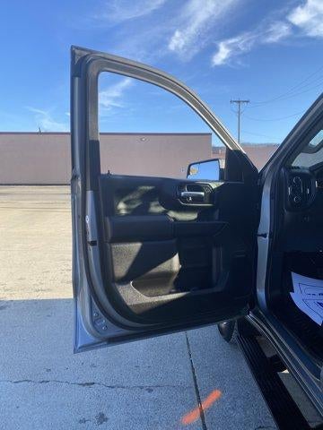 2023 Chevrolet Silverado 1500 Crew Cab Short Box 4-Wheel Drive Custom