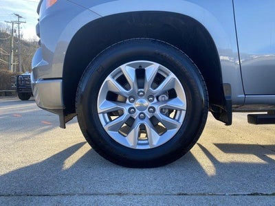 2023 Chevrolet Silverado 1500 Crew Cab Short Box 4-Wheel Drive Custom