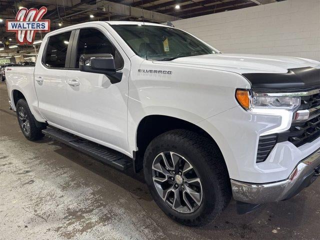 2023 Chevrolet Silverado 1500 Crew Cab Short Box 4-Wheel Drive LT 2FL
