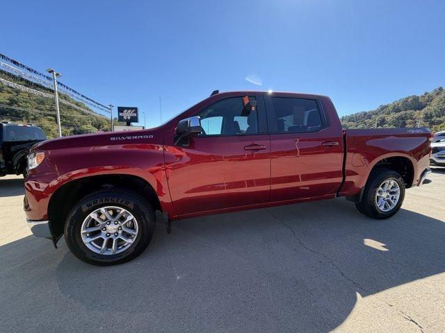 2023 Chevrolet Silverado 1500 Crew Cab Short Box 4-Wheel Drive LT 1LT
