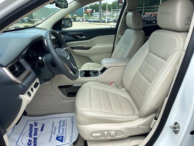 2023 GMC Acadia AWD Denali
