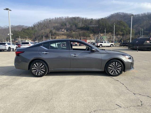 2024 Nissan Altima 2.5 SV Sedan