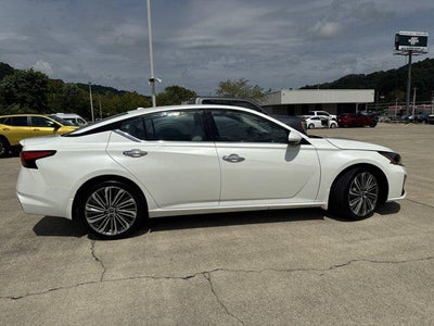 2023 Nissan Altima 2.5 SL Sedan