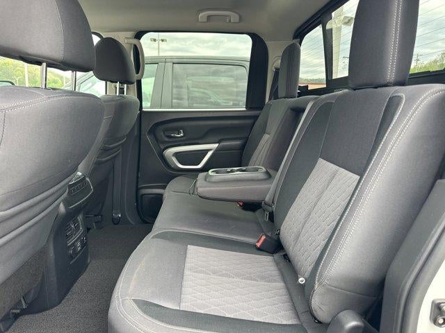 2020 Nissan Titan 4x4 Crew Cab SV