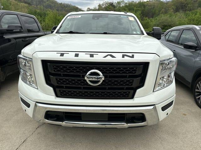 2020 Nissan Titan 4x4 Crew Cab SV