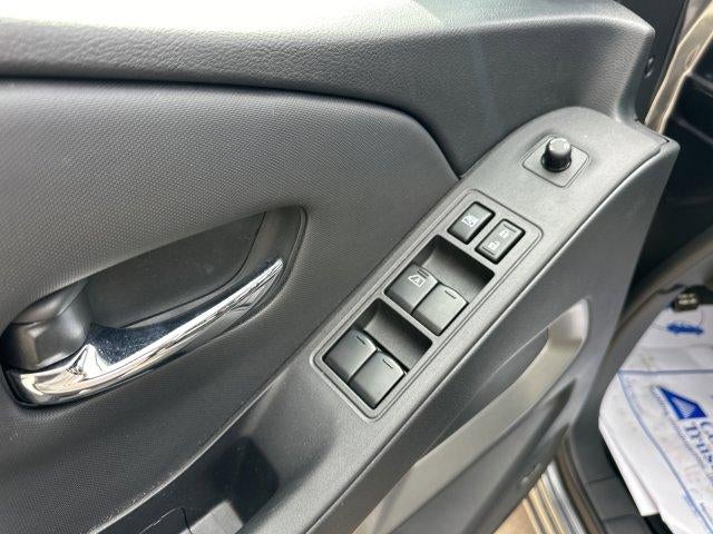 2024 Nissan Frontier Crew Cab 4x2 SL