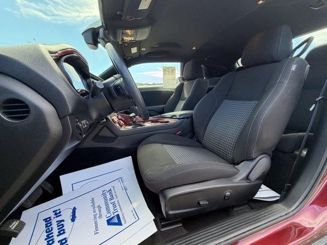 2022 Dodge Challenger SXT RWD