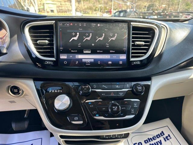 2024 Chrysler Pacifica Touring L FWD