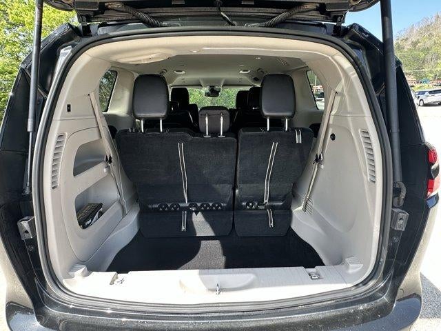 2024 Chrysler Pacifica Touring L FWD