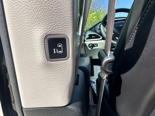 2024 Chrysler Pacifica Touring L FWD