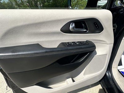 2024 Chrysler Pacifica Touring L FWD