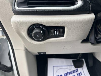 2023 Chrysler Pacifica Hybrid Touring L FWD