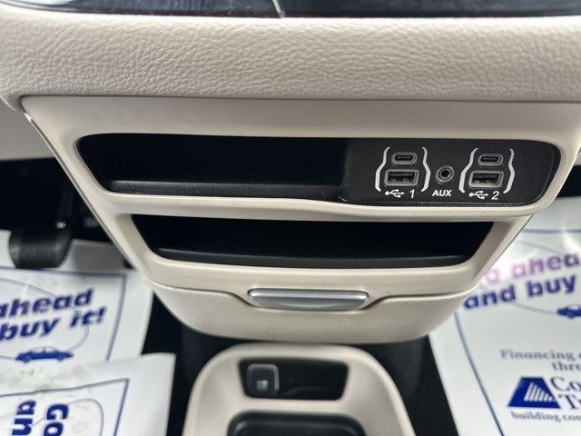 2023 Chrysler Pacifica Hybrid Touring L FWD