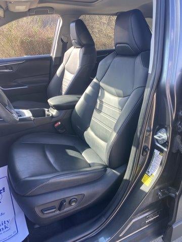 2023 Toyota RAV4 XLE Premium AWD (Natl)