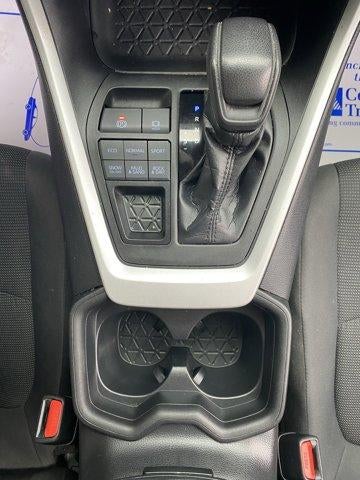 2021 Toyota RAV4 LE AWD (Natl)