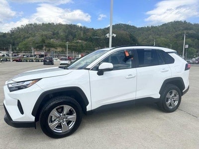 2025 Toyota RAV4 XLE AWD (Natl)