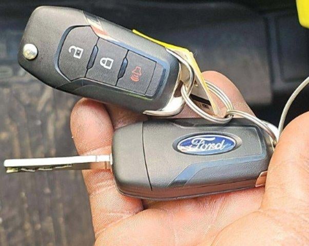 2025 Ford Maverick XL AWD SuperCrew