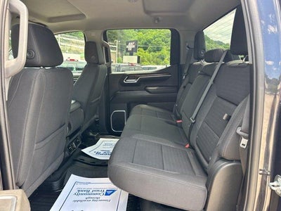 2022 GMC Sierra 1500 Crew Cab Short Box 4-Wheel Drive Elevation 3SB