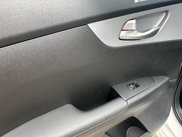 2024 Kia Forte LX IVT