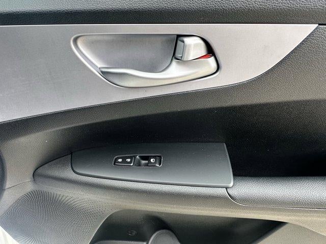 2024 Kia Forte LX IVT