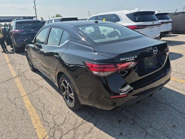 2025 Nissan Sentra SV CVT