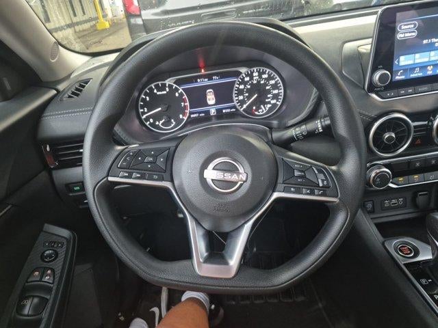 2025 Nissan Sentra SV CVT