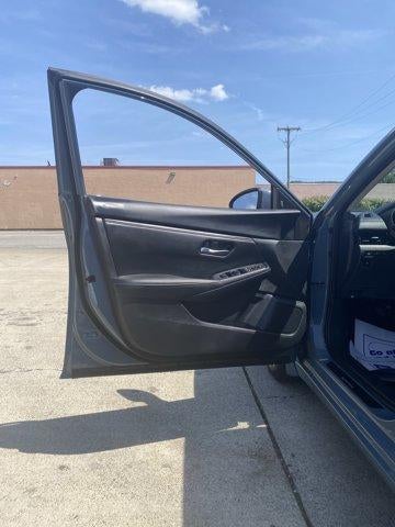 2024 Nissan Sentra SV CVT