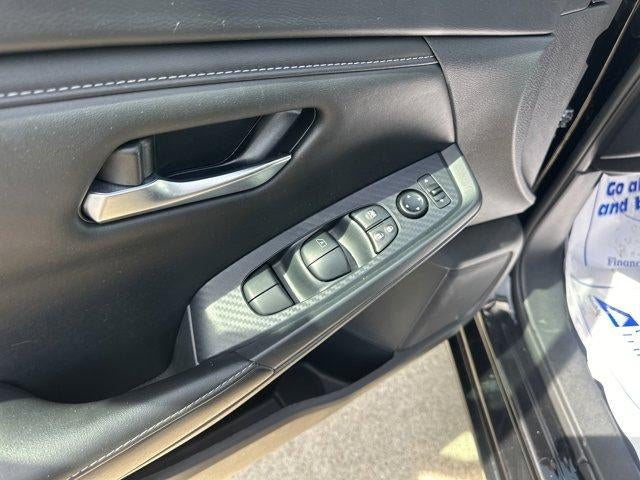 2024 Nissan Sentra SV CVT