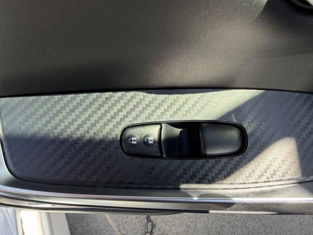 2023 Nissan Sentra SR CVT