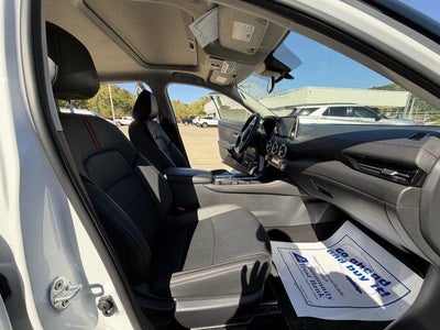 2023 Nissan Sentra SR CVT