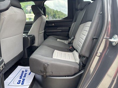 2024 Toyota Tacoma 4WD 4WD TRD Off Road Double Cab 5' Bed AT (Natl)